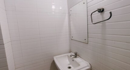 Hotel Nandanvan Excutive Room Type - Family Double Bed Non Ac Room