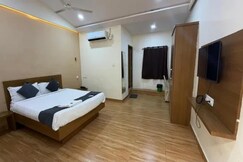 FabHotel Melody Mings