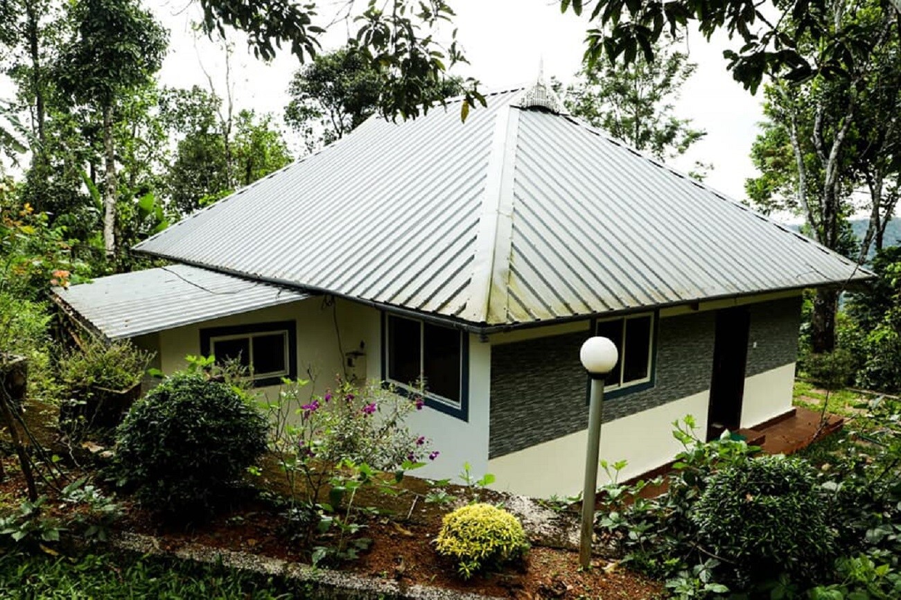 John's Green Rock - Tap to explore photos