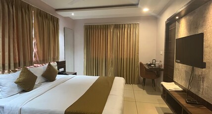 HOTEL NIRMALA HEIGHTS BHAGALPUR Room Type - Deluxe room