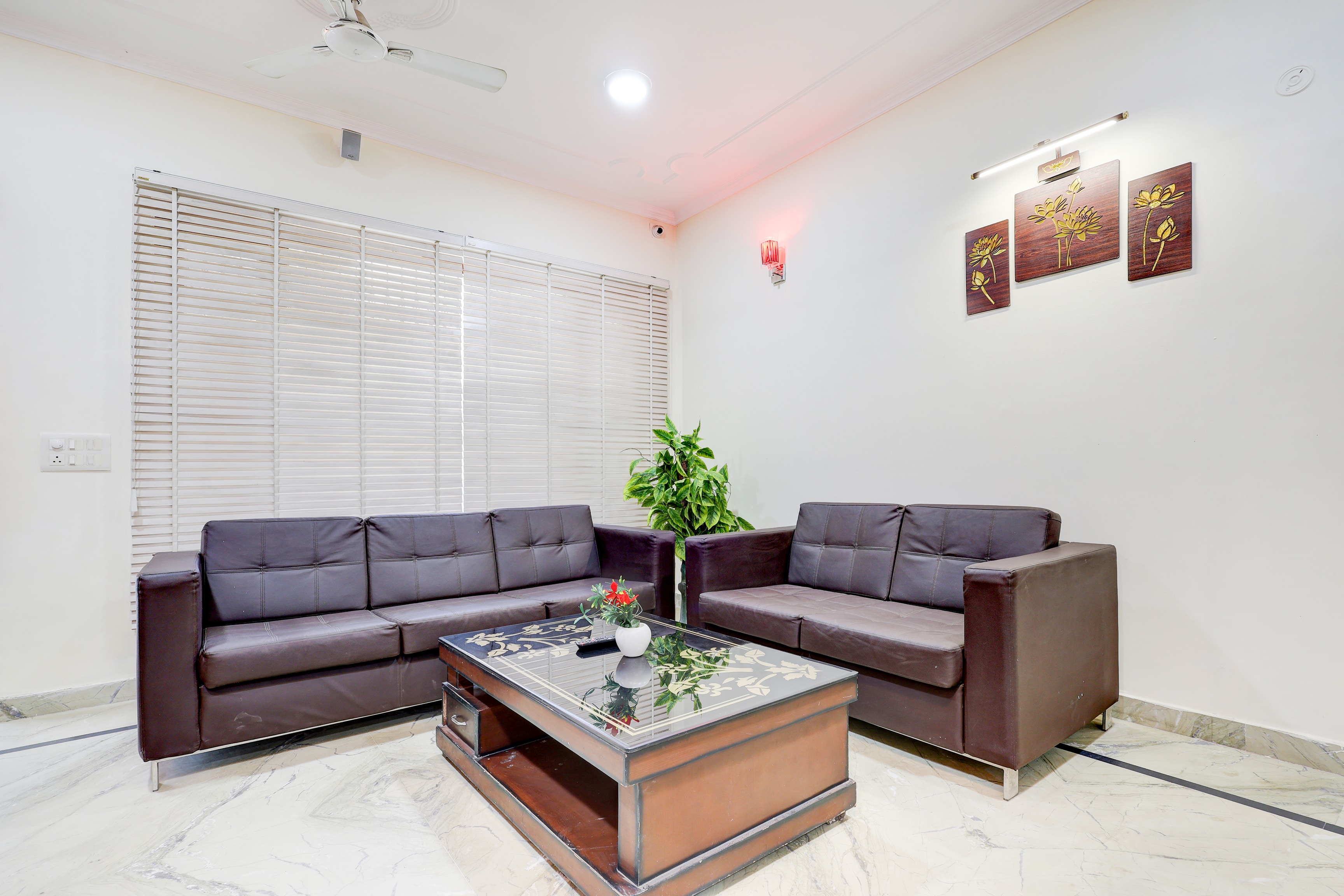 Lotus Inn- 3BHK Apartment - Tap to explore photos
