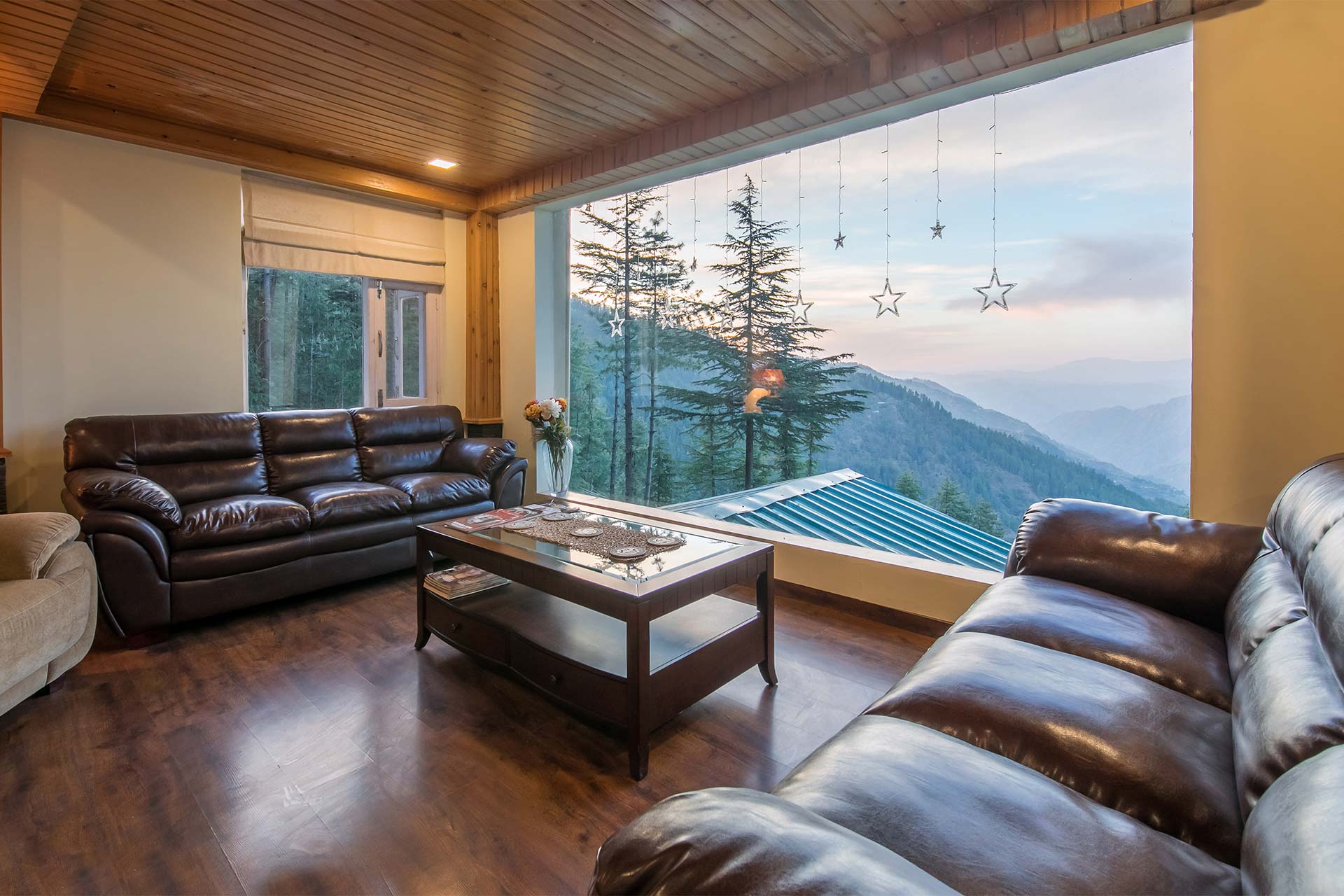StayVista at 4BHK @ The Corner House - Tap to explore photos