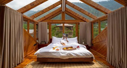 Padma Villa - Mountain Estate in Manali Room Type - Glass Suite with Jacuzzi