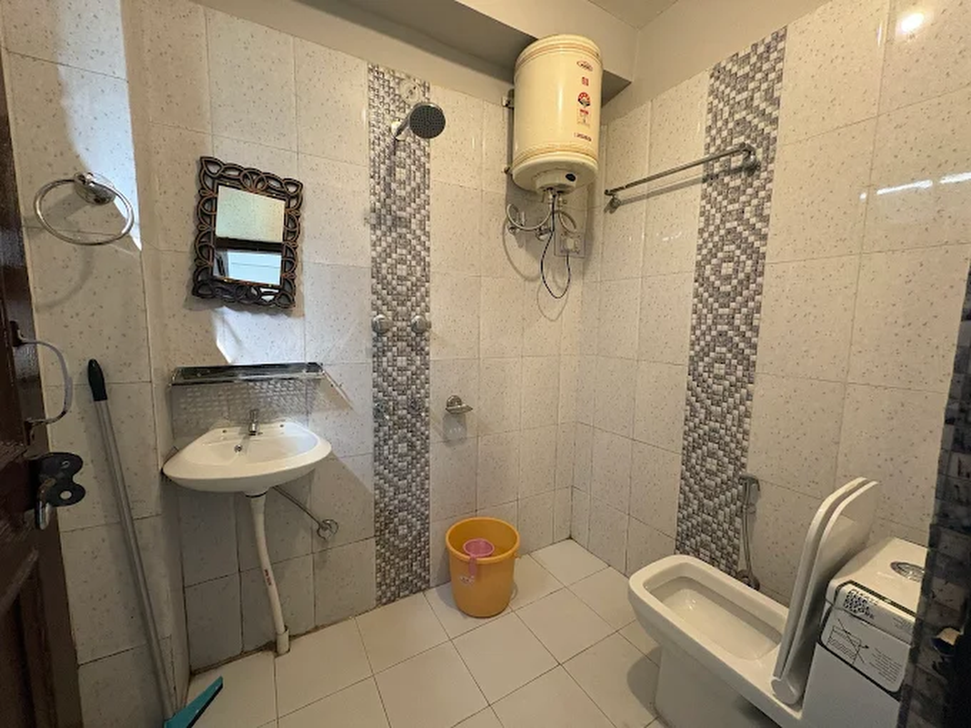 Safe Haven Homestay - Tap to explore photos