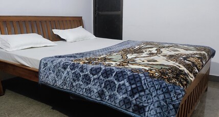 Kalptaru PG House... Room Type - AC Room with King size bed