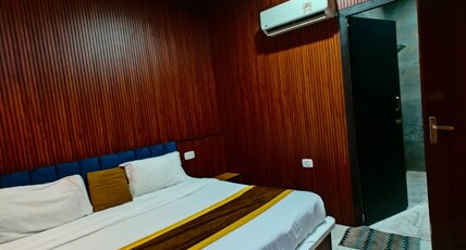 THE ROYAL HOTEL Room Type - Deluxe Room
