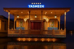 Yasmeen group of houseboats