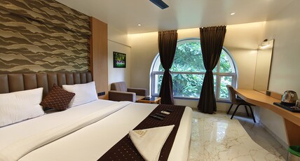 The Golden Arc Room Type - Deluxe Room