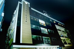 HOTEL GOLDEN FIESTA