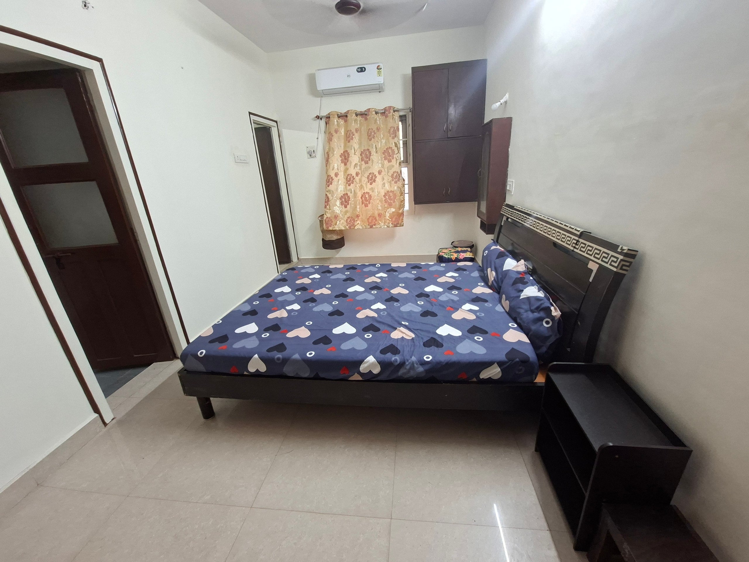 2BHK Near Airport 5Km Metro 2km Temples, Malls 3Km - Tap to explore photos