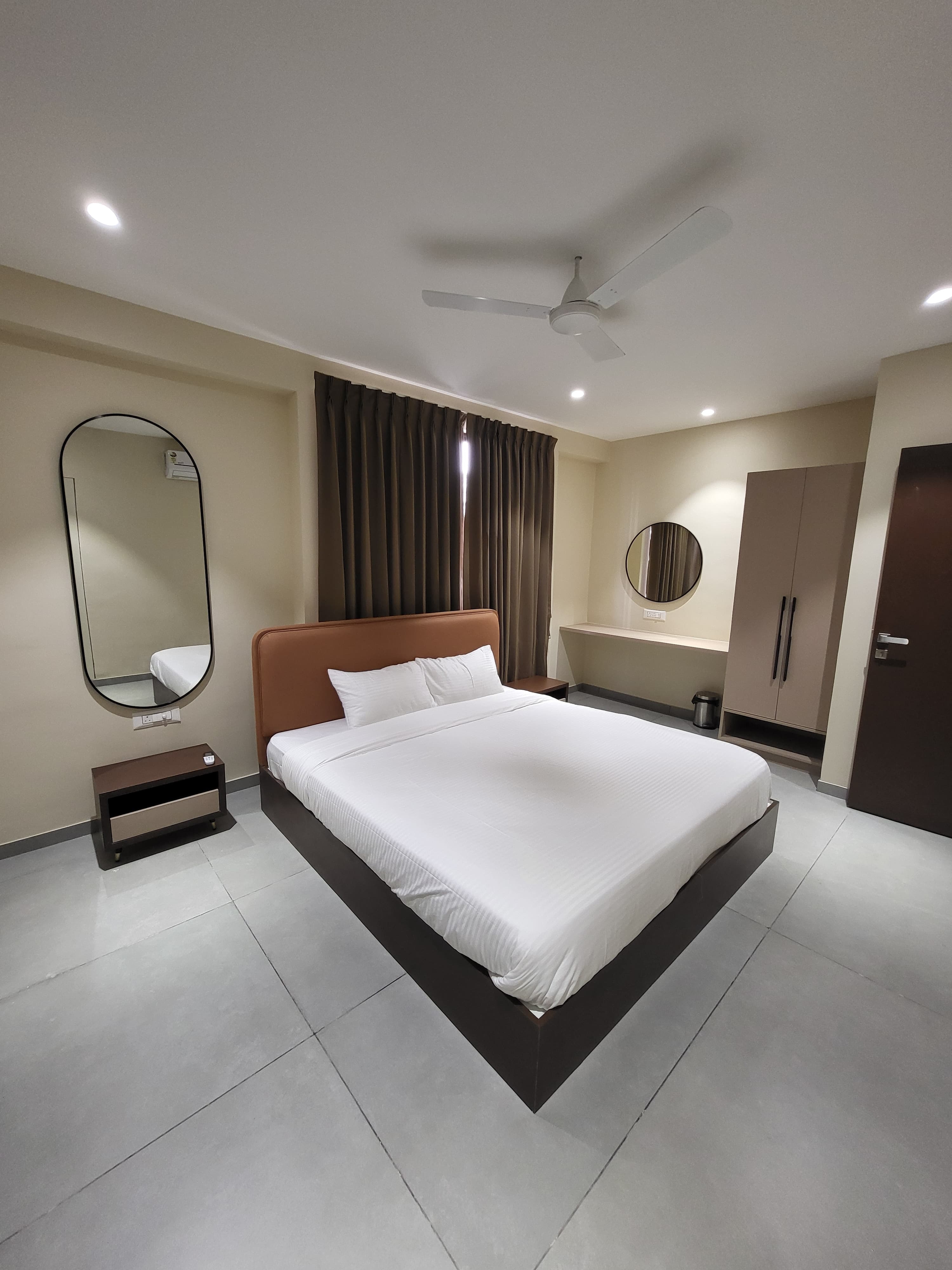 Ritz Hospitality - Hinjewadi - Tap to explore photos