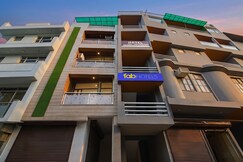 Fabhotel Hari Nagar Ashram