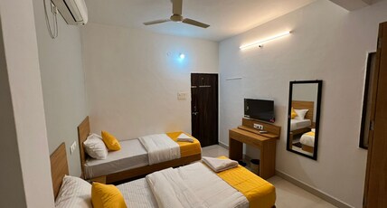 ANS GUEST HOUSE KHARADI Room Type - AC DELUXE  ROOM WITH NON ATTACHED WASHROOM (TWO SINGLE BEDS)