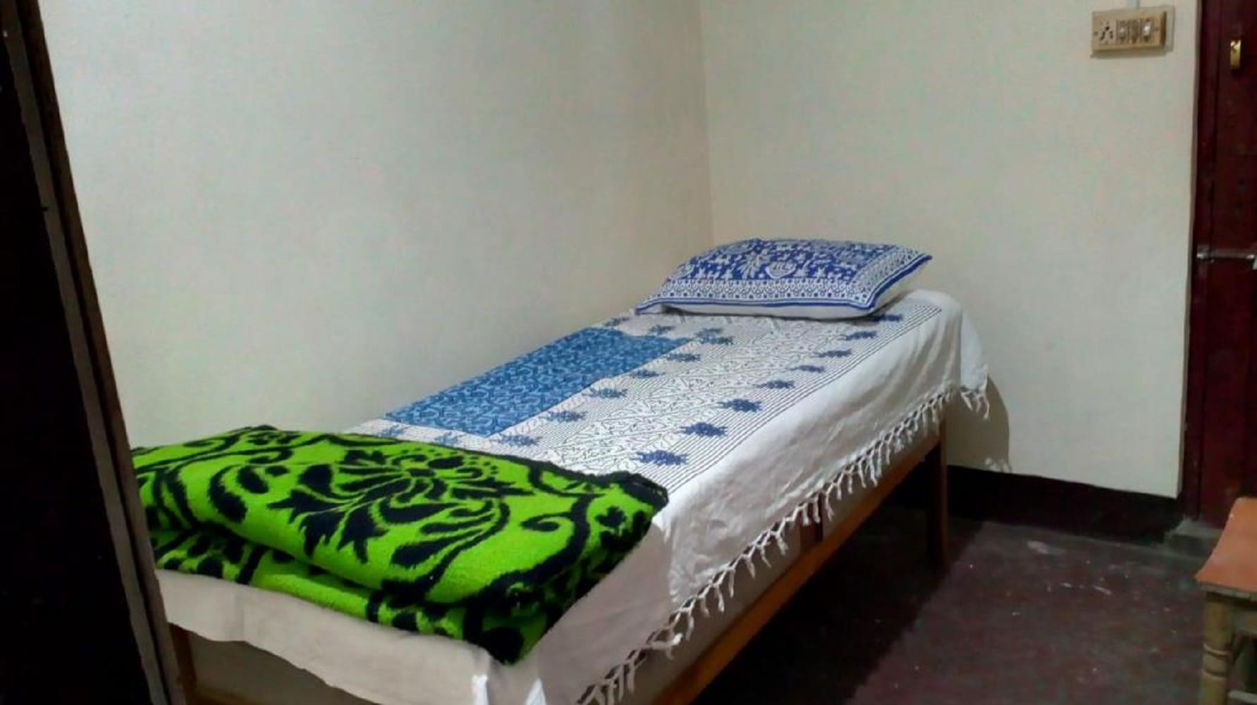 Backpackers Hostel Darjeeling - Tap to explore photos