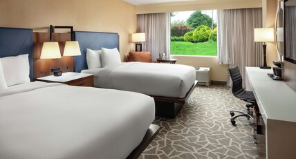 DoubleTree by Hilton Annapolis Room Type - 2 QUEEN BEDS NON-SMOKING