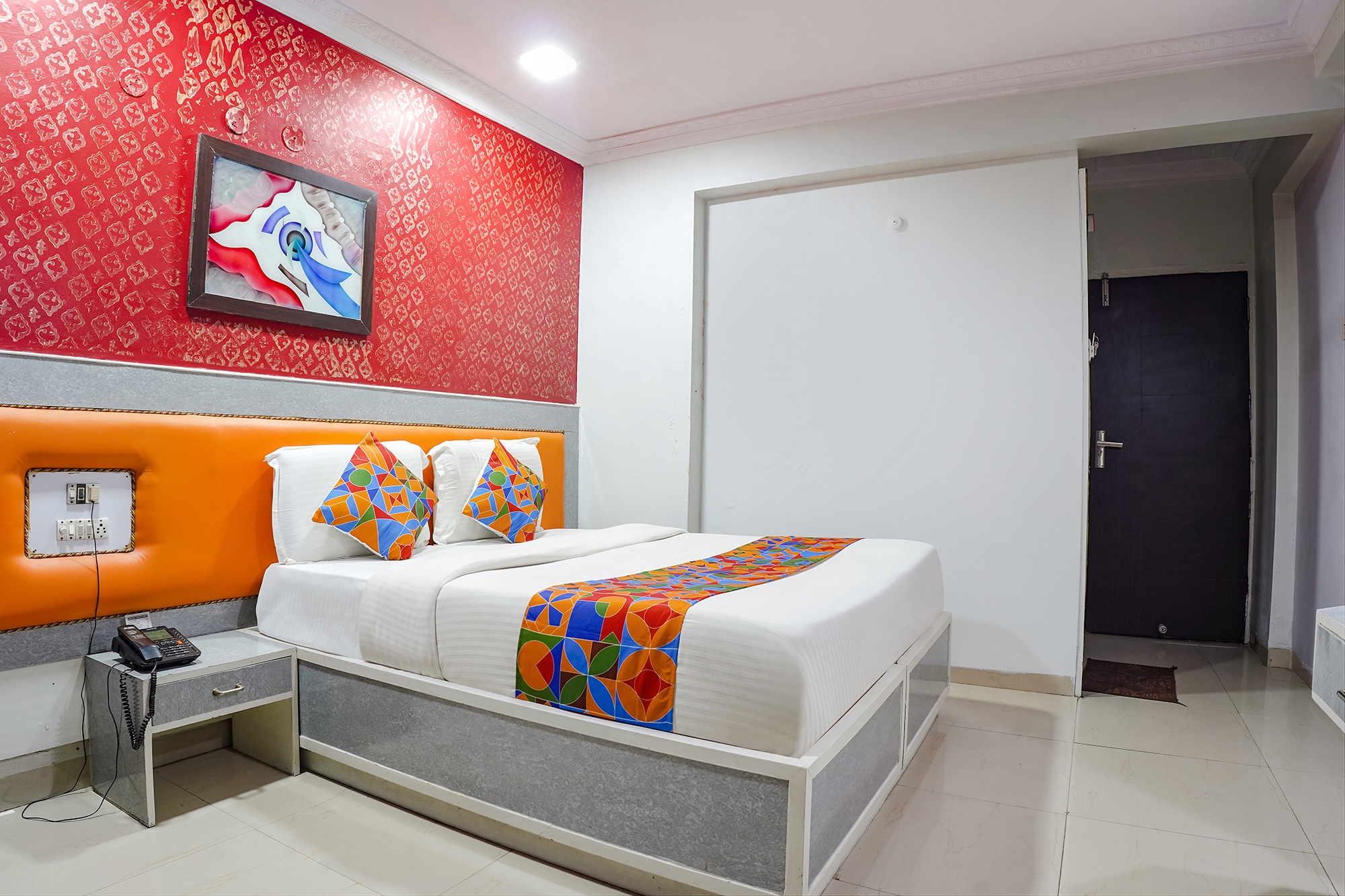 FabHotel Backstreet, Bhopal Railway Station - Tap to explore photos