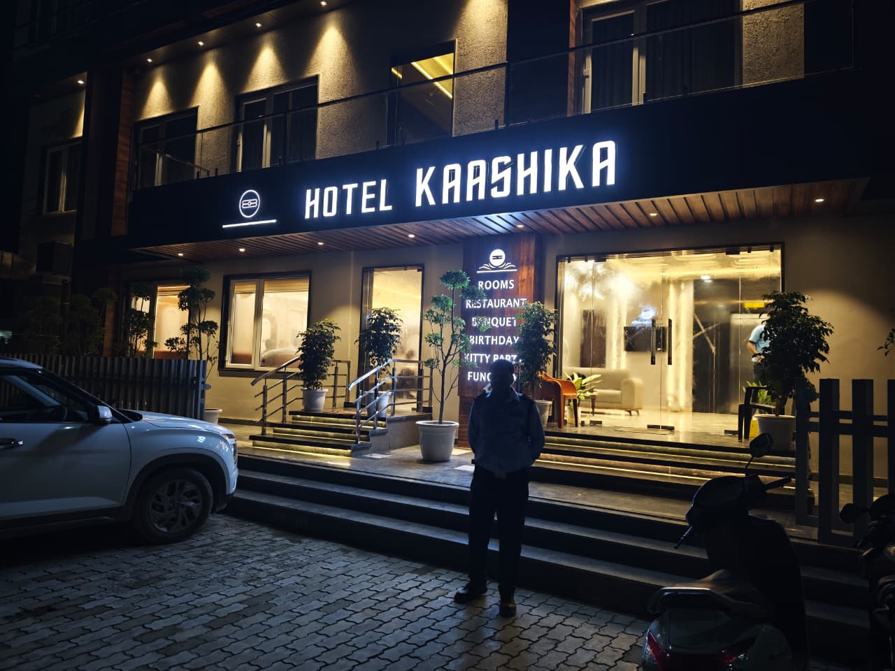 Hotel Kaashika - Tap to explore photos