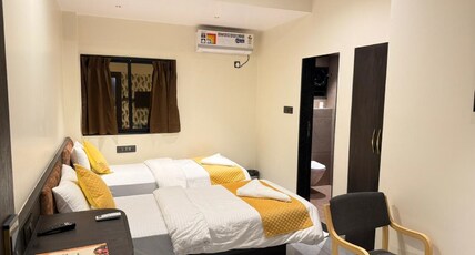 Hotel SK Room Type - DeluxeTwin Room