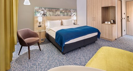 Holiday Inn Dusseldorf City  Room Type - 1 King Standard