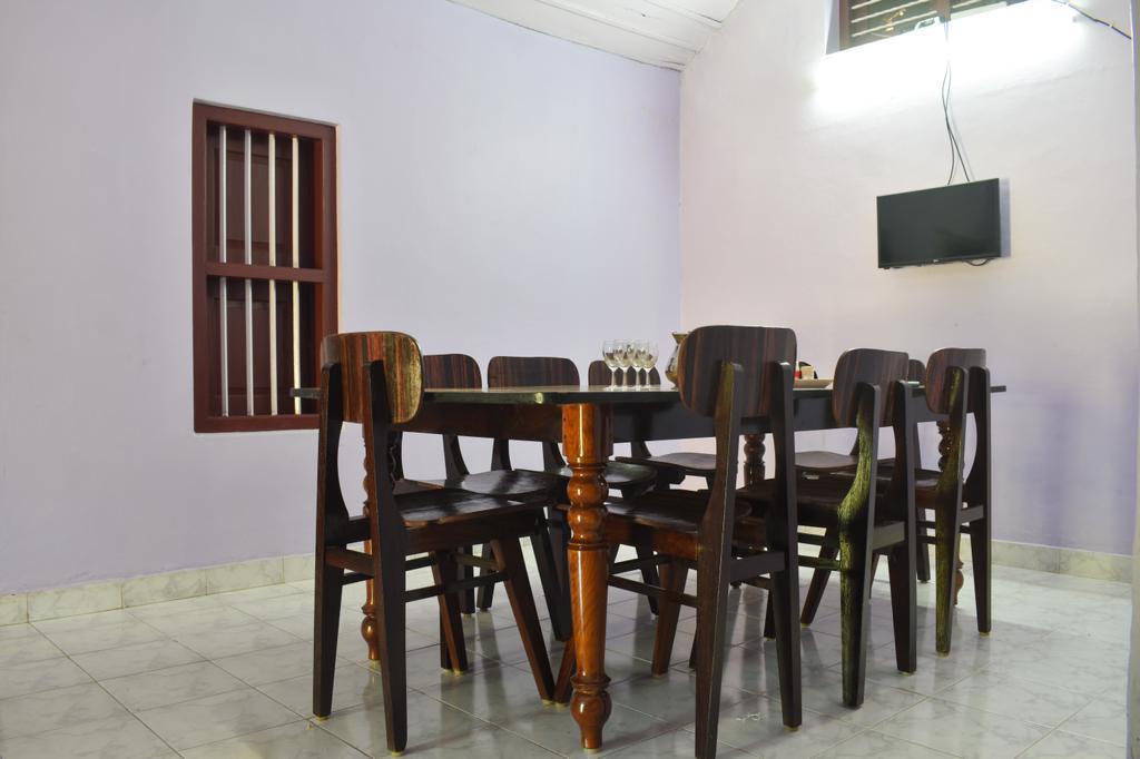 Coffee Creek Homestay - Tap to explore photos
