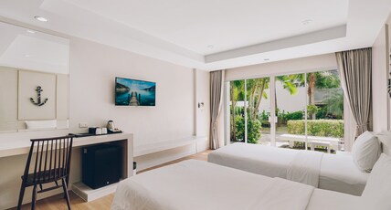 Combo Beach Hotel Samui Room Type - Grand Deluxe Twin Bed