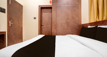 Super Collection O Zero Mile Patna Formerly Chandrashila Residency Room Type - Super Deluxe Twin Room