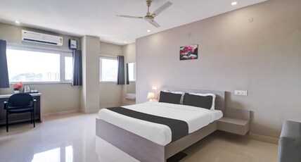 Collection O Guwahati ISBT Room Type - Deluxe Collection O Guwahati ISBT Room Type - Deluxe