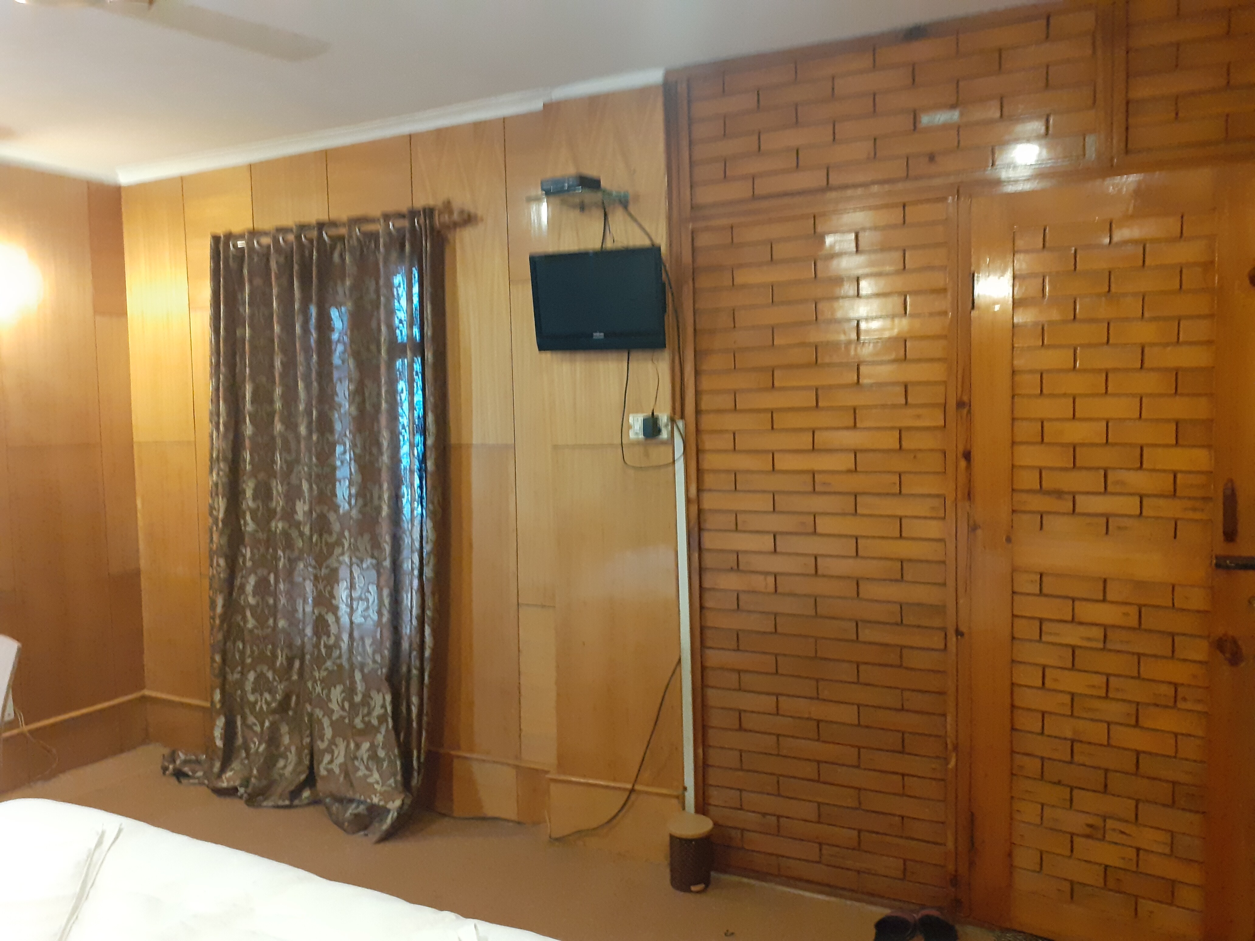 Vinayak Home Stay - Tap to explore photos
