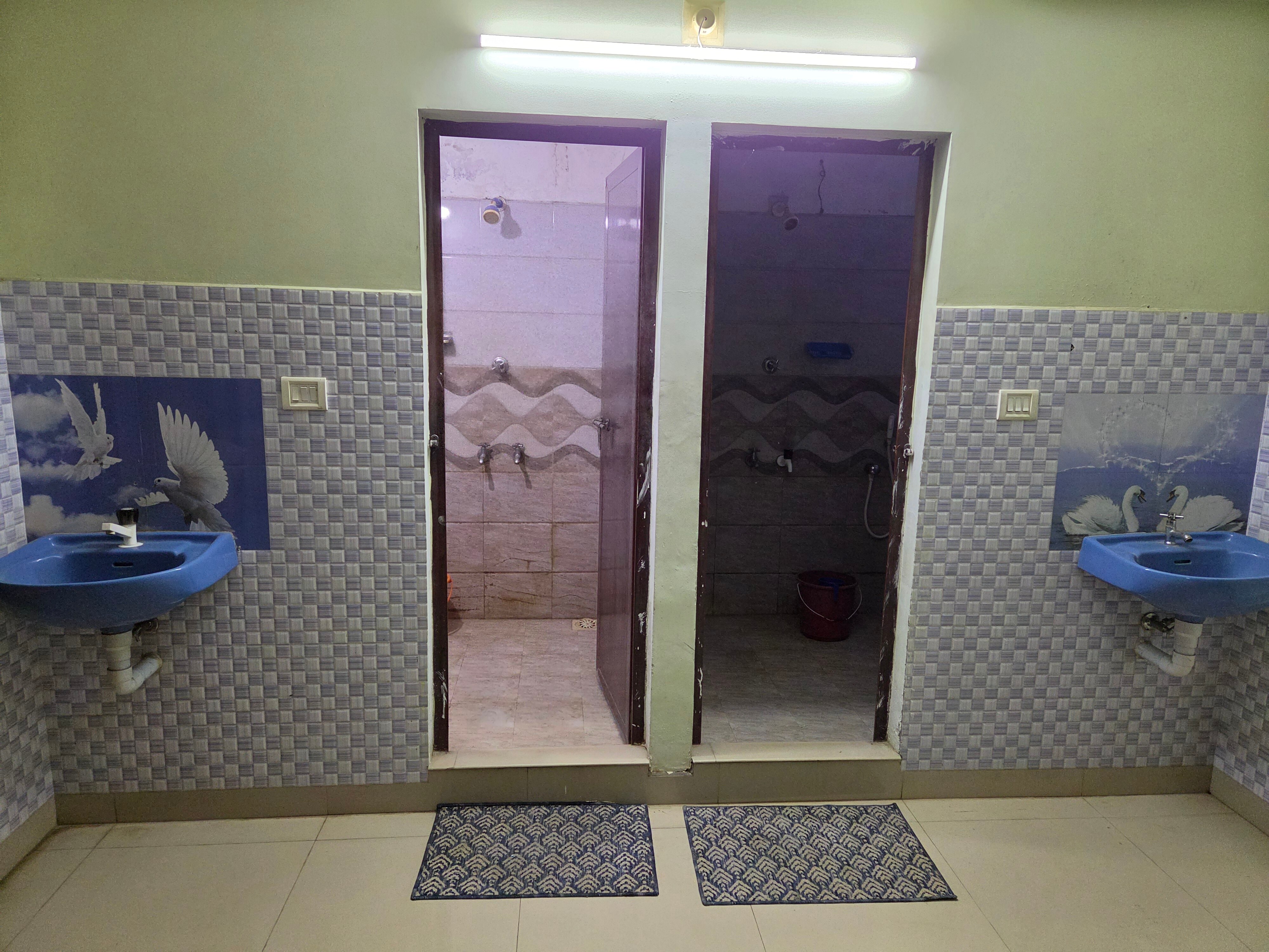 UMMIS RESIDENCY ALUVA - Tap to explore photos
