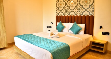 Sree Mahalakshmi Residency Room Type - Deluxe AC Room