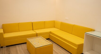 THE WHITE ROOTS Room Type - City View Suite King Bed