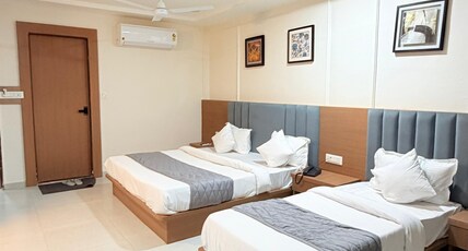 Hotel TGR Bharuch Room Type - Family Room