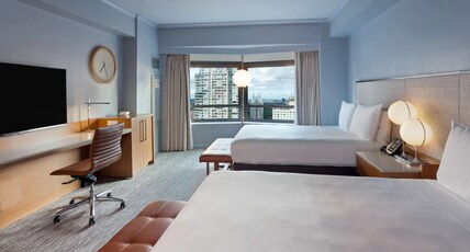 New York Hilton Midtown Room Type - EXEC STE 2 DBL ACC TUB