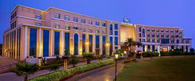 The Gaurs Sarovar Premiere