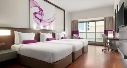 Howard Johnson Plaza by Wyndham, Dubai Deira Room Type - 3 Twin Beds, Executive Family Room, Non-Smoking