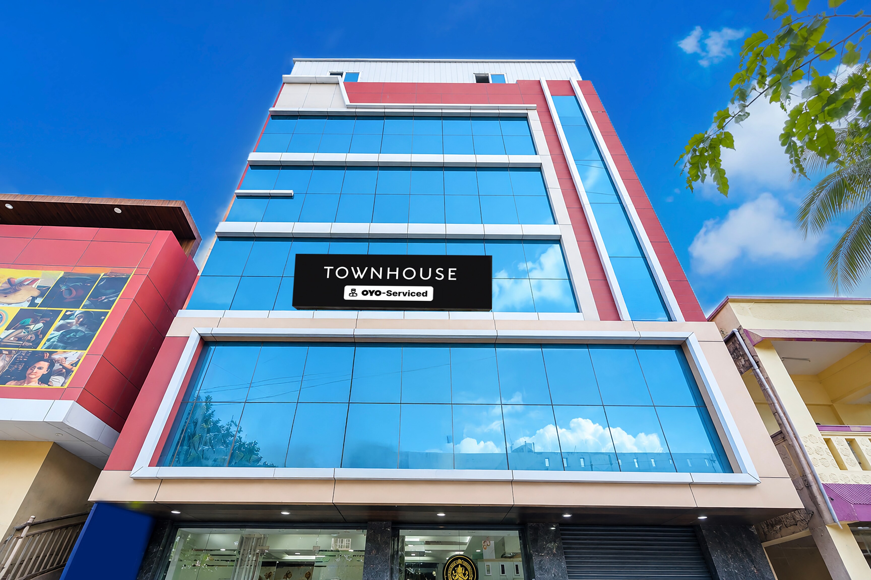 Super Townhouse Airport Road Bangalore Formerly Shree Hotel - Tap to explore photos