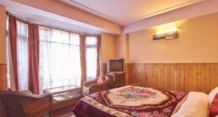 Snowlion Homestay Room Type - Deluxe Double Room