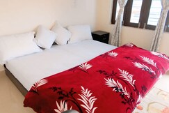 Riverview Homestay lakhamandal