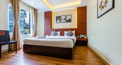 Sucasa Hills Meraki Grand Two Mins Walk From MG Marg Room Type - Comfort King Room