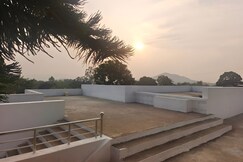 Deers EcoHome Resort (Daringbadi)