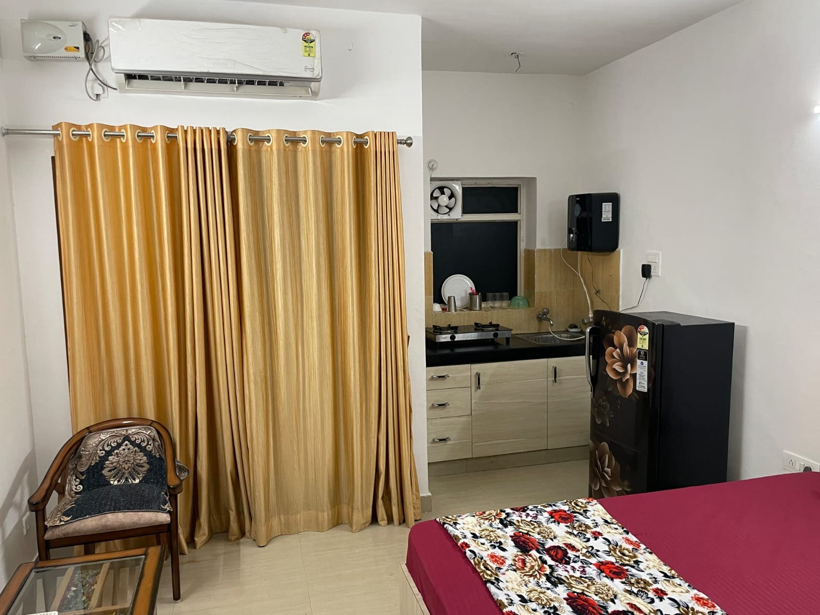 VisitorStayInn - 1BHK, 2BHK - Tap to explore photos