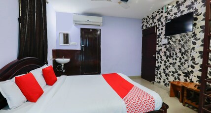 Hotel O Qualia Grand Room Type - Classic