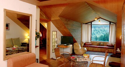 Manali Heights Room Type - Regal Family Suite Manali Heights Room Type - Regal Family Suite