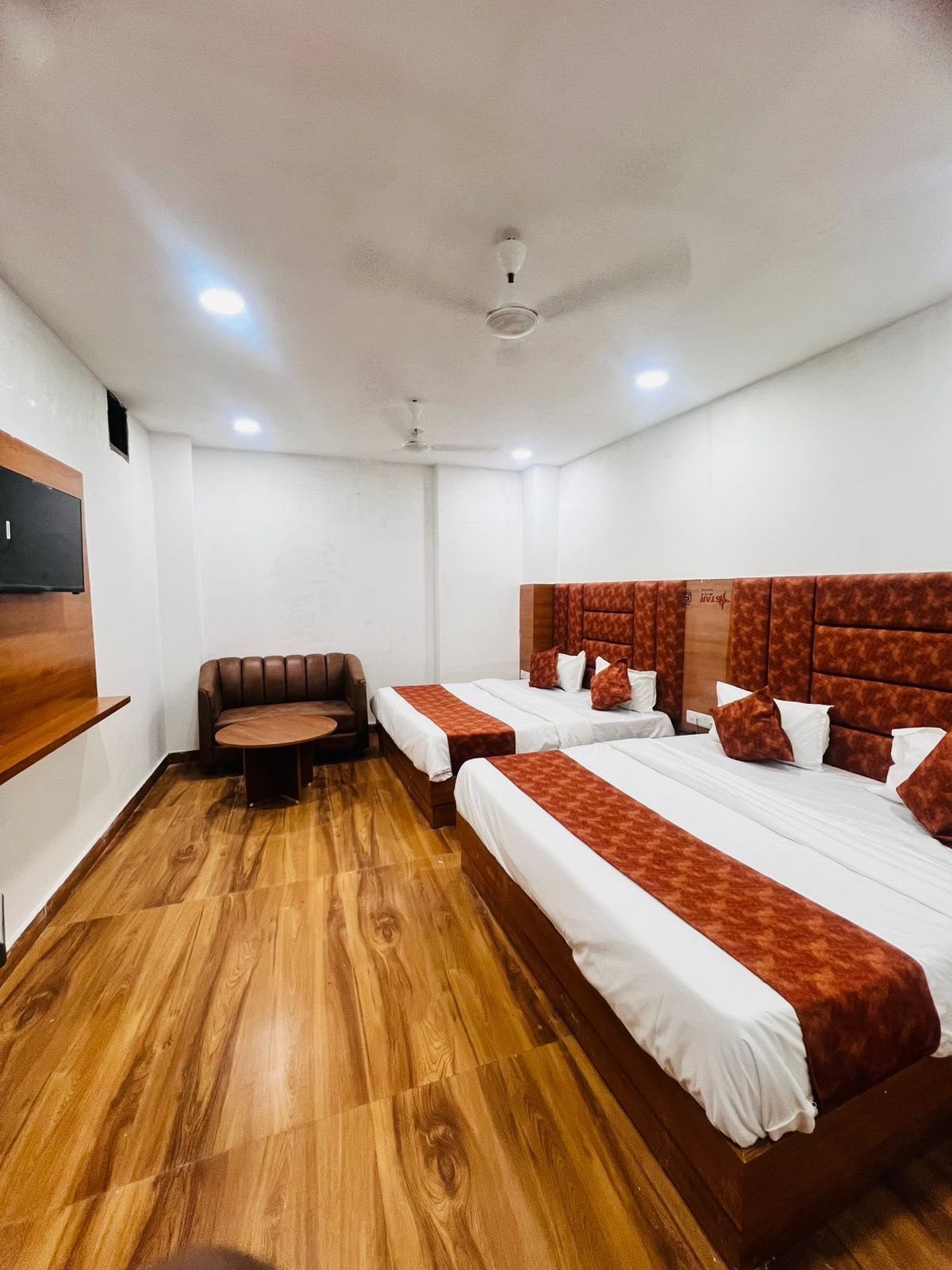 Hotel Grand Royal Sandhu - Tap to explore photos
