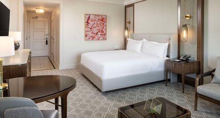 Waldorf Astoria Orlando by Hilton Room Type - SUPERIOR KING