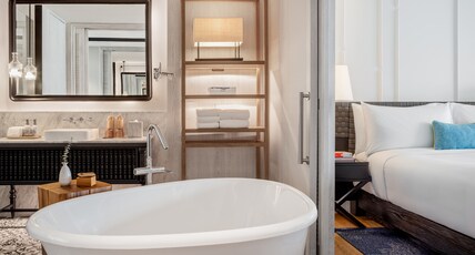 Kimpton Kitalay Samui, an IHG Hotel Room Type - 1 King Bed Essential Resort View