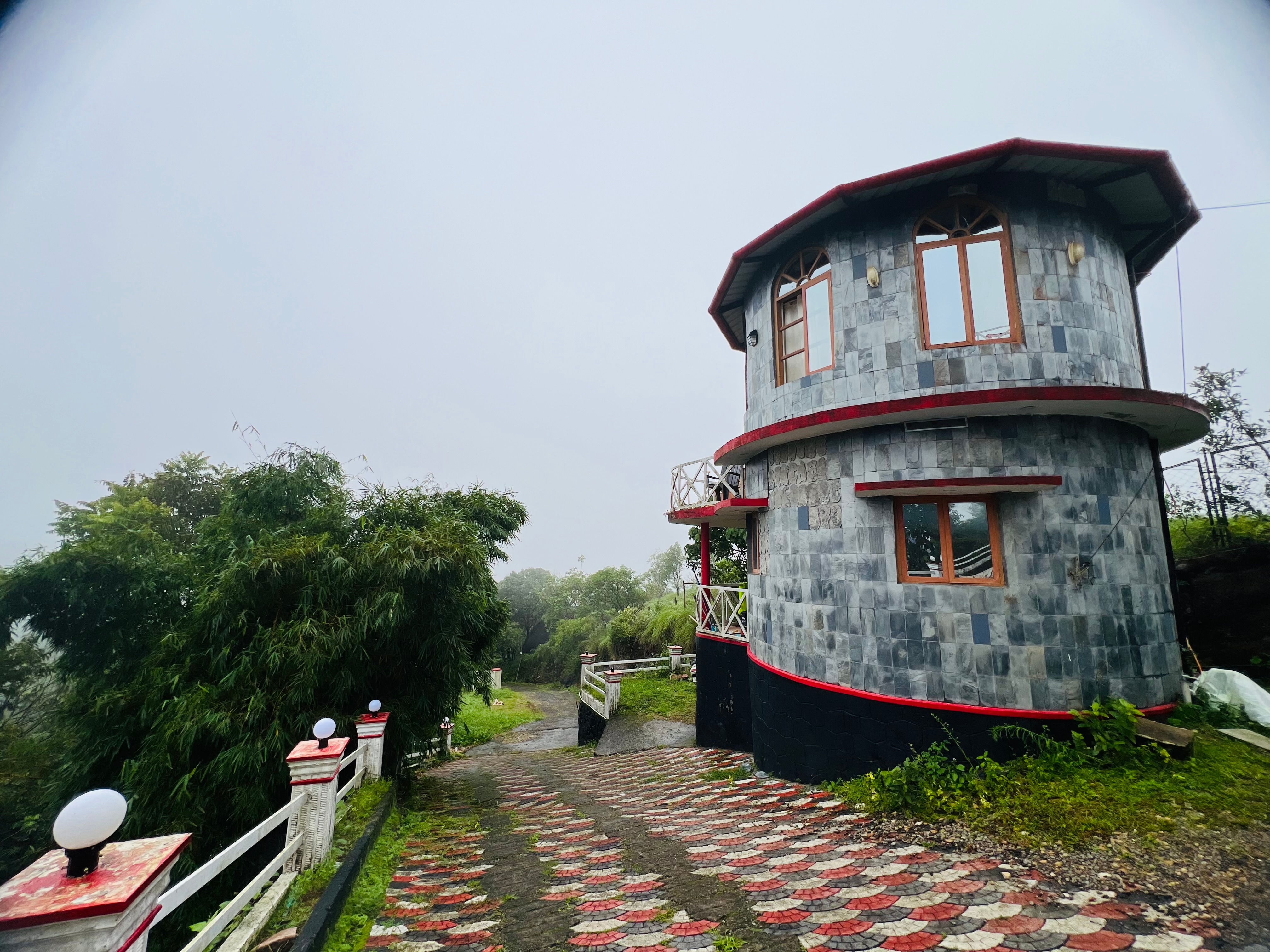 Red Bee Resort Vagamon - Tap to explore photos