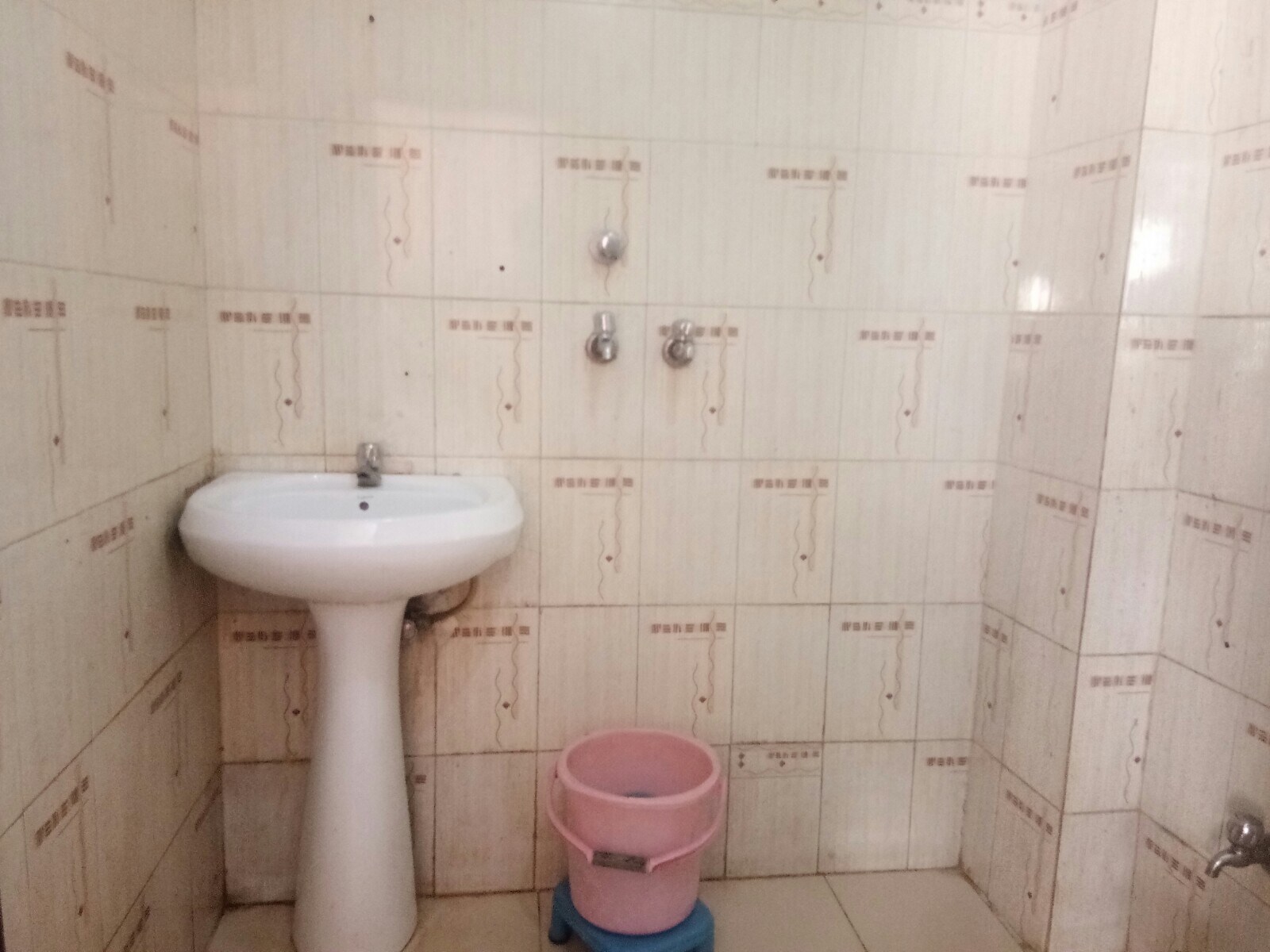 Hotel Sarswati - Tap to explore photos