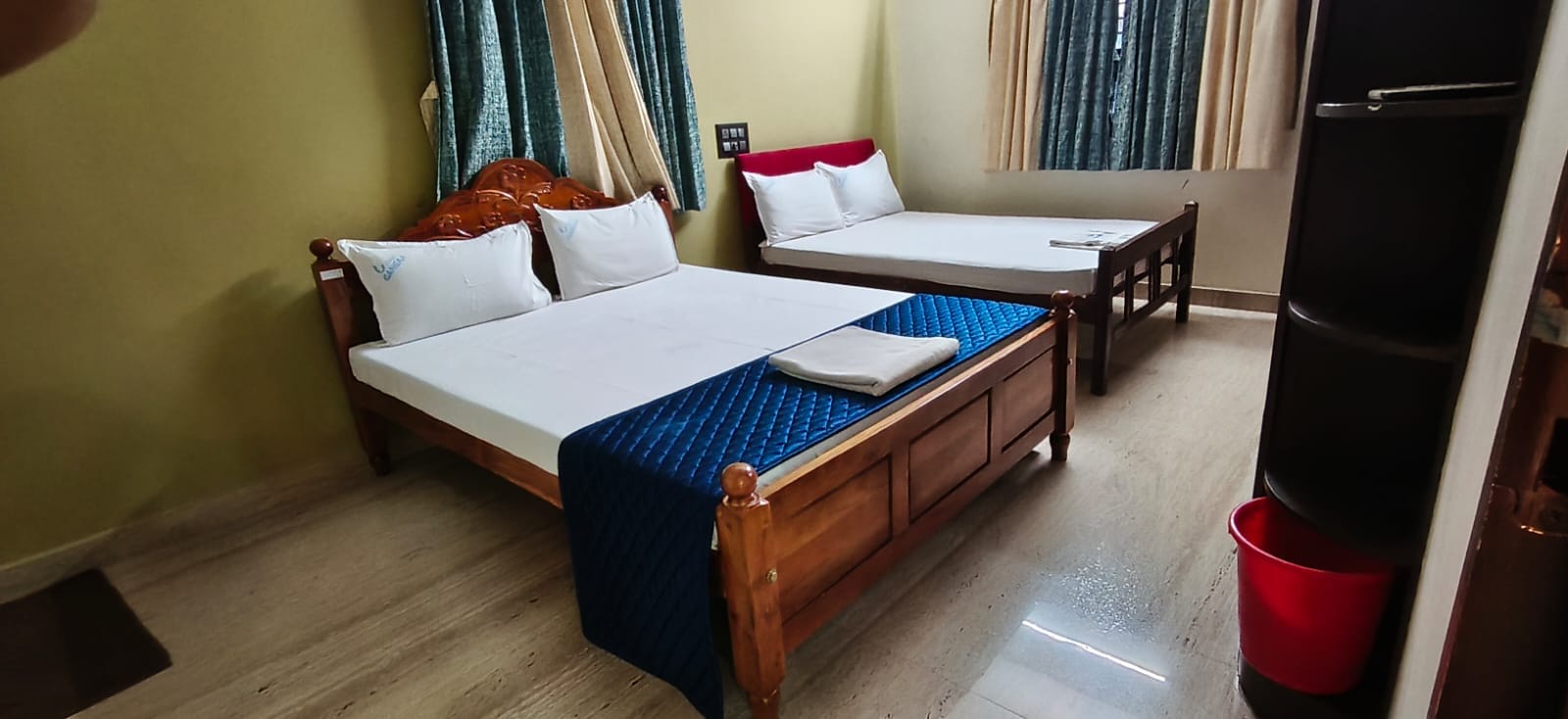 Saravana Cottage - Tap to explore photos