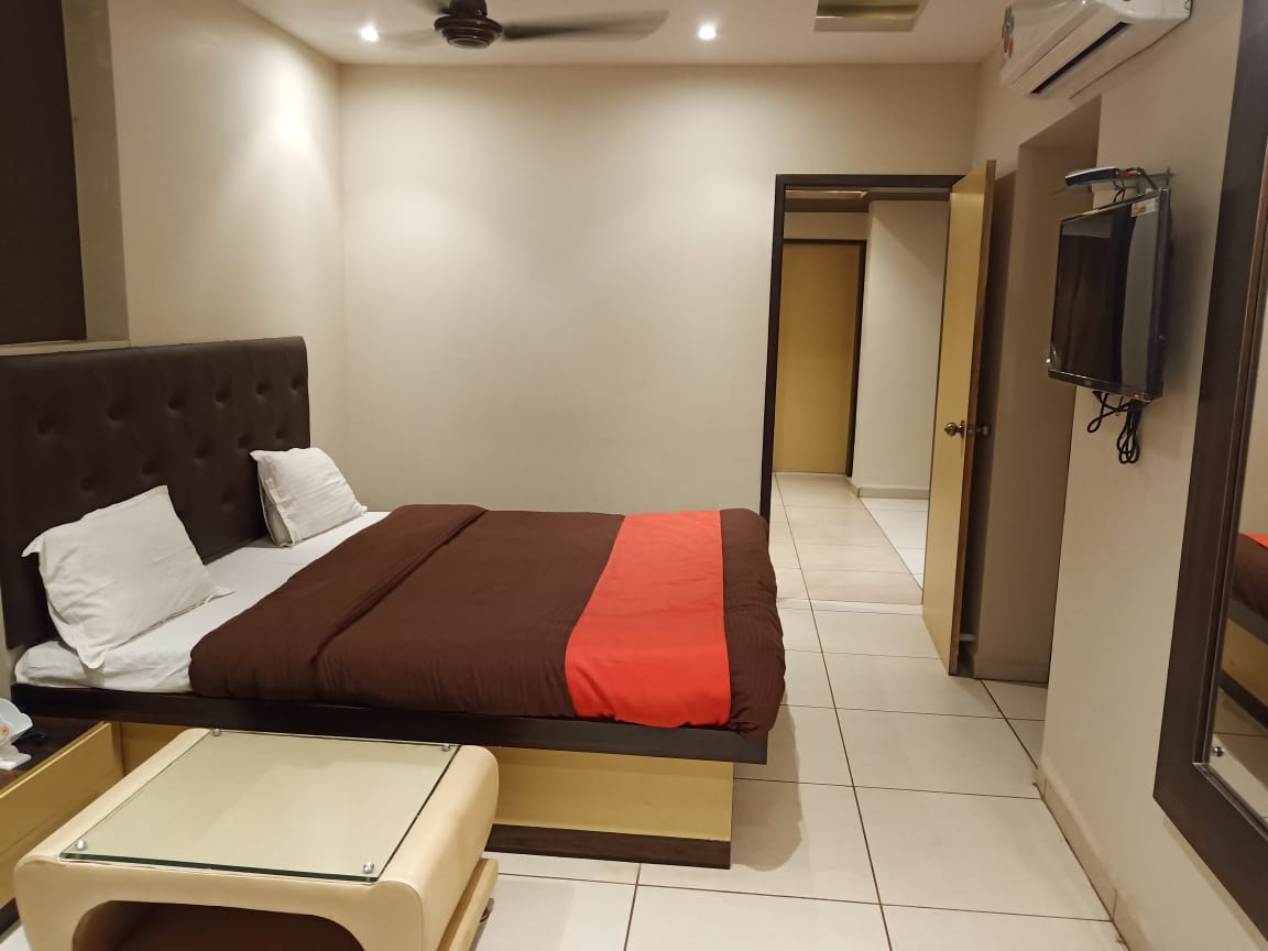 Hotel Navya Palace Daman - Tap to explore photos